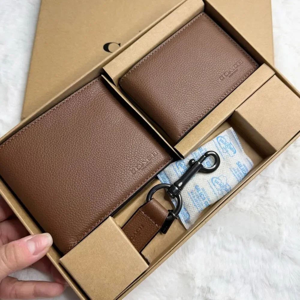 NWT COACH Men Unisex Brown Gift Set of 3 Wallets Keychain